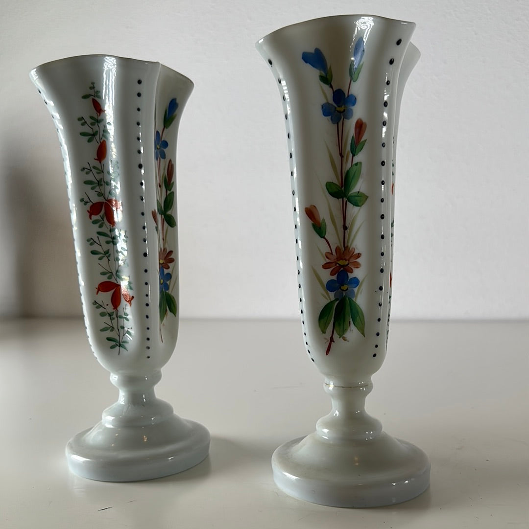 2x Vintage vazen bloemetjes glas (wit)
