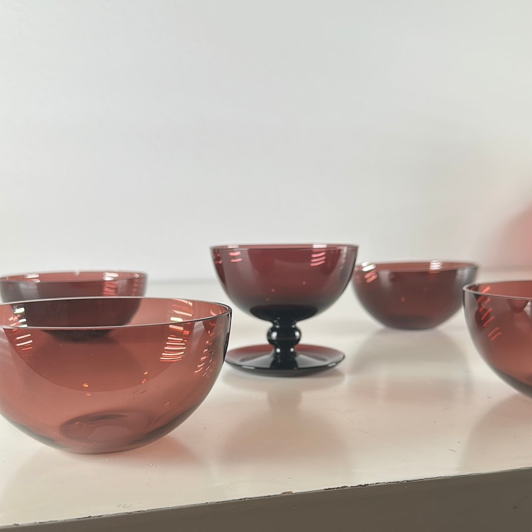 4 vintage kommetjes + 1 vintage schaaltje van glas