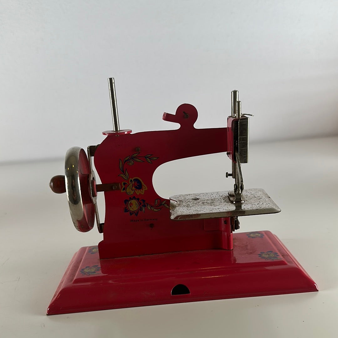 Miniatuur naaimachine