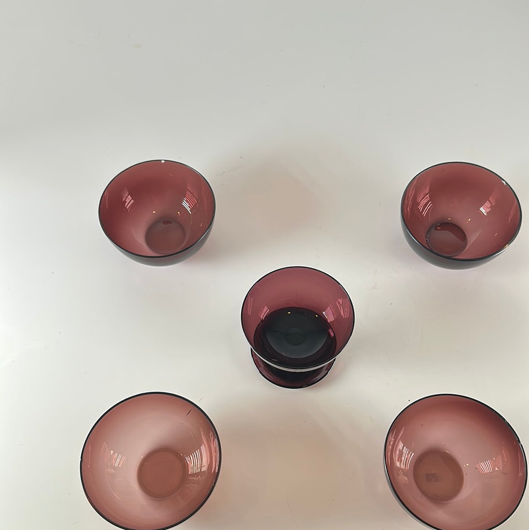 4 vintage kommetjes + 1 vintage schaaltje van glas
