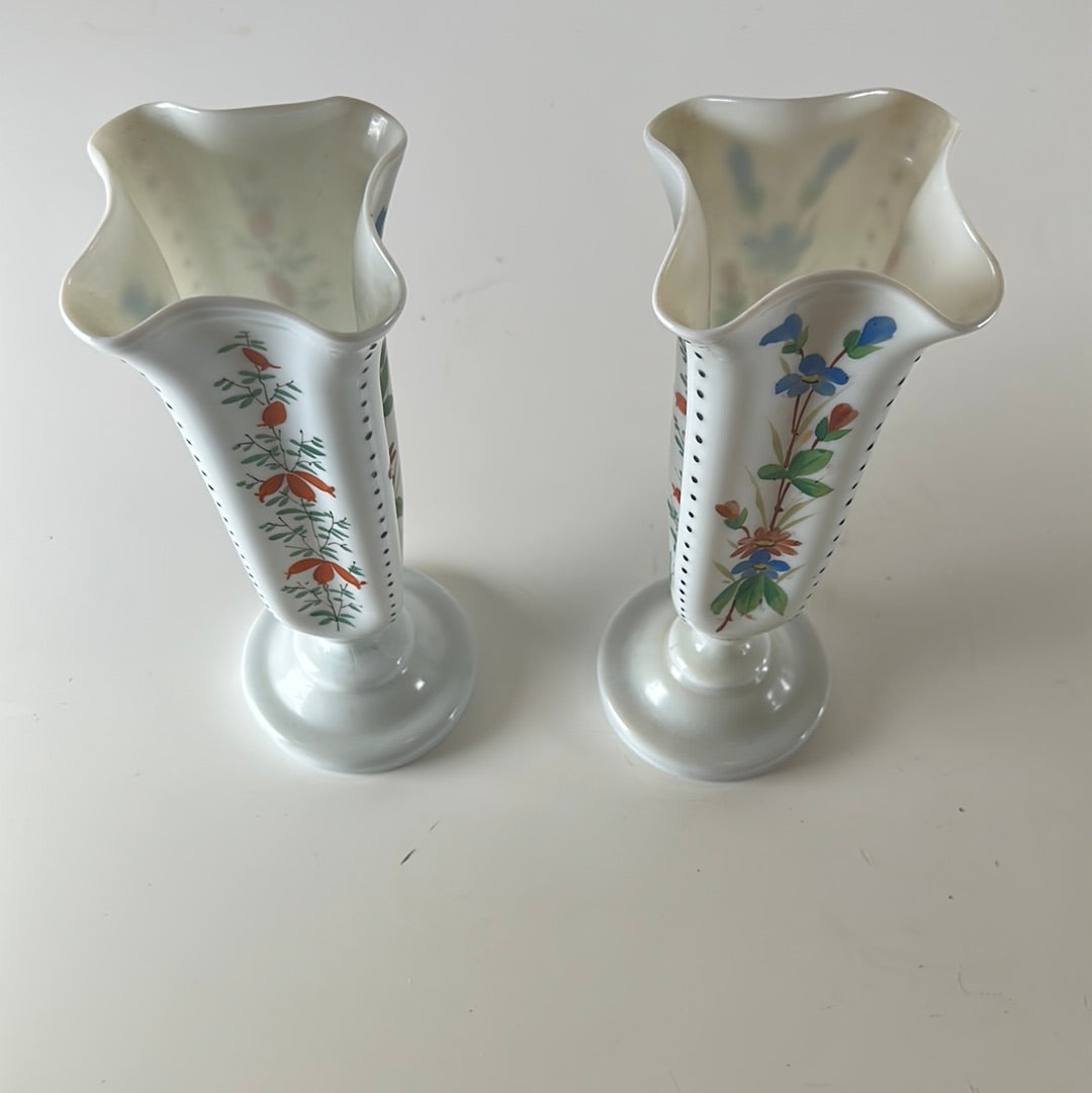 2x Vintage vazen bloemetjes glas (wit)