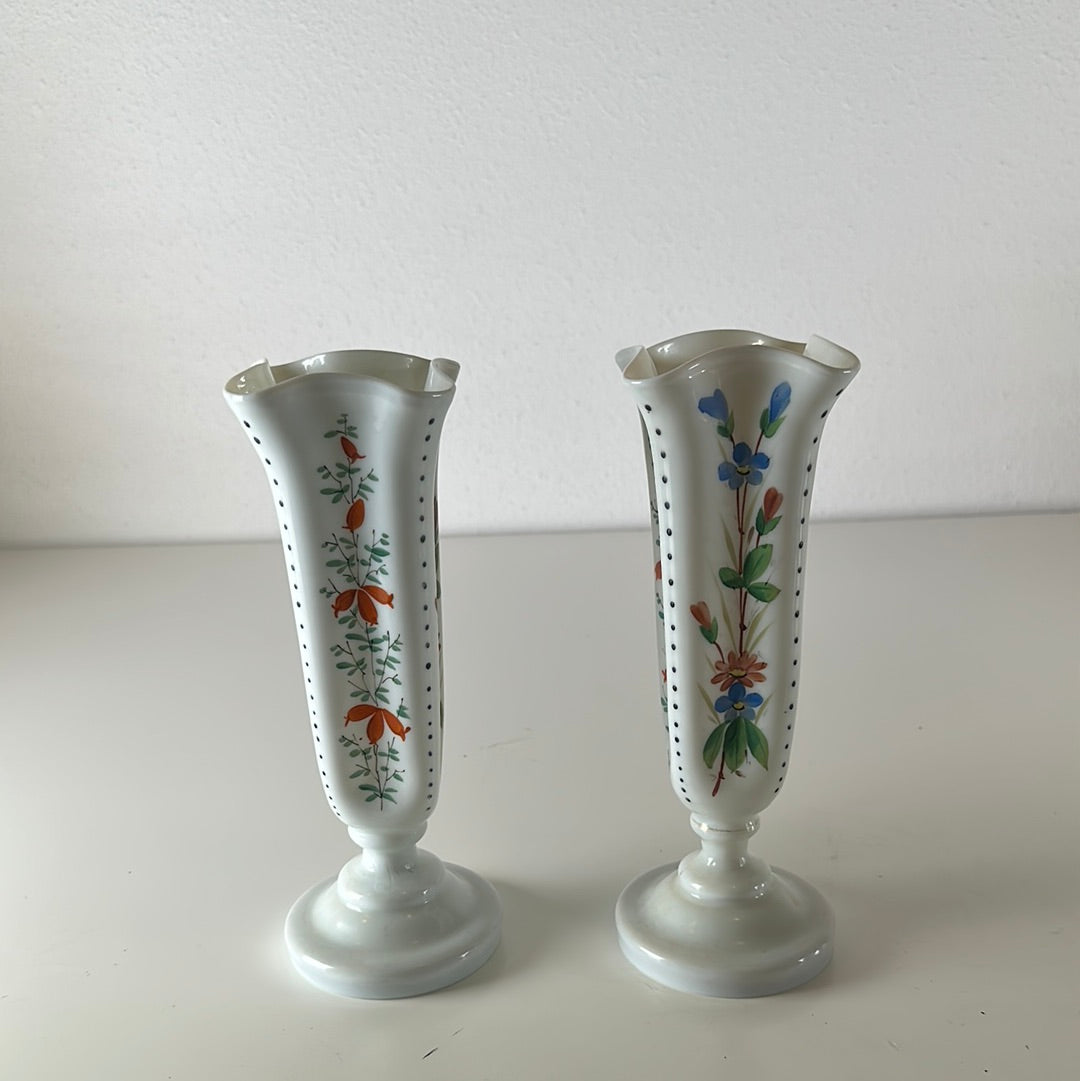 2x Vintage vazen bloemetjes glas (wit)