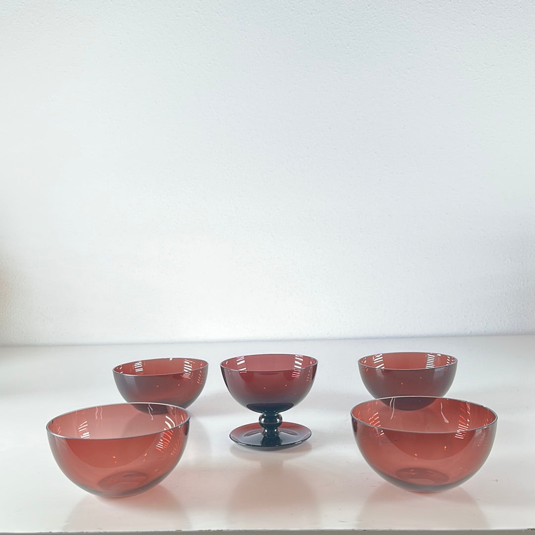 4 vintage kommetjes + 1 vintage schaaltje van glas